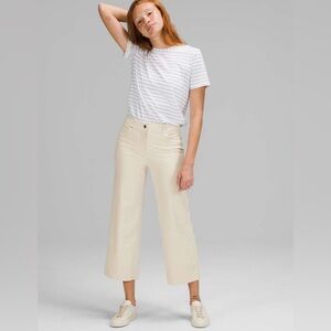 Lululemon City Sleek 5 Pocket Wide-Leg High Rise 7/8 Length Pant 29 White Opal